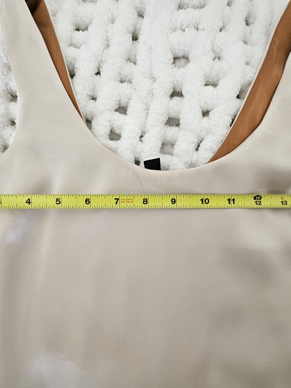 Reversable XS Express Cream/Tan Satin Scoop Neck Tank - Picture 8 of 9